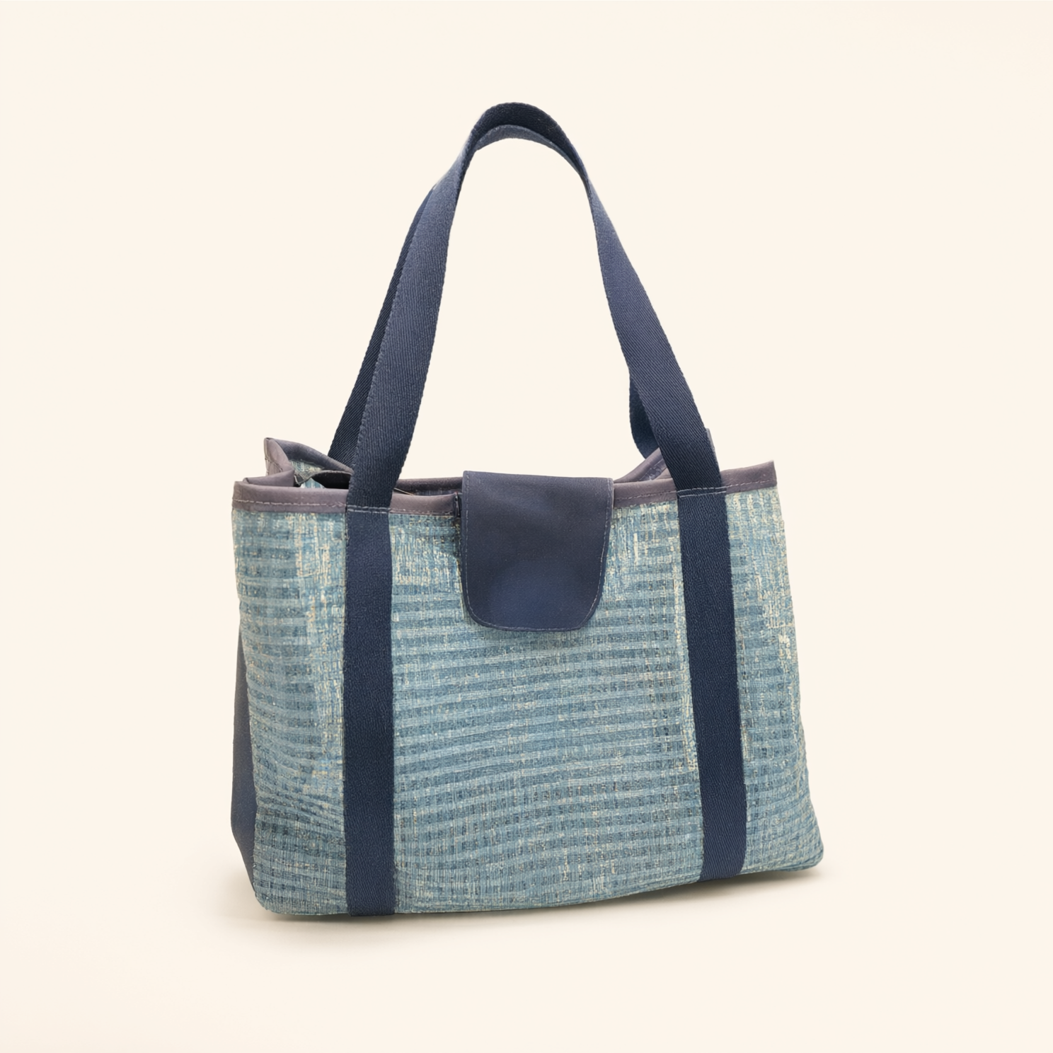 bolsa-azul-feminina-espacosa-moderna-e-versatil-para-o-dia-a-dia D1