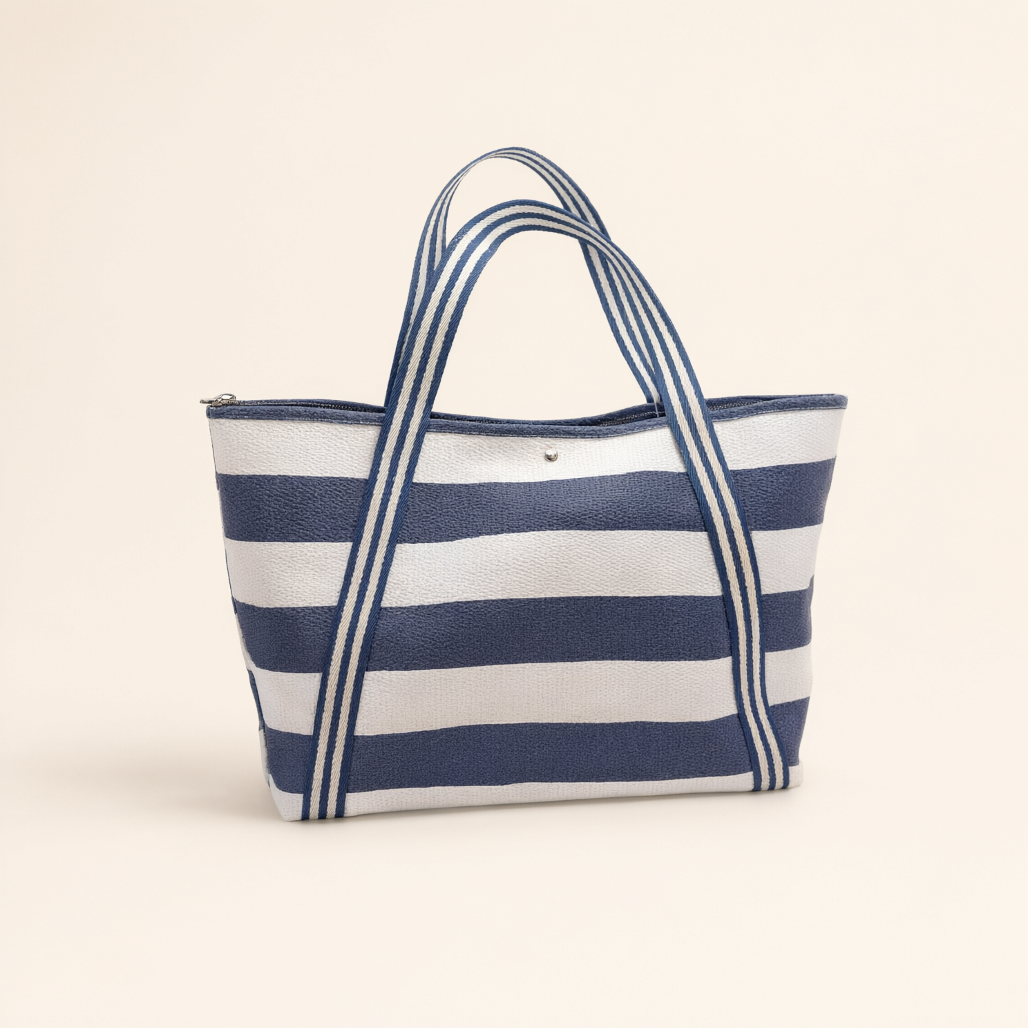 bolsa-de-praia-e-piscina-espacosa-resistente-e-moderna D1